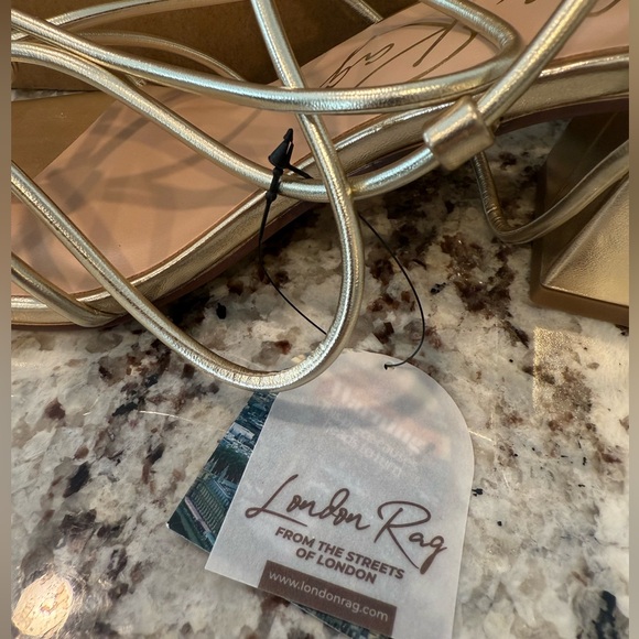 London Rag Swan Lake Gold Block Heel - Picture 9 of 10